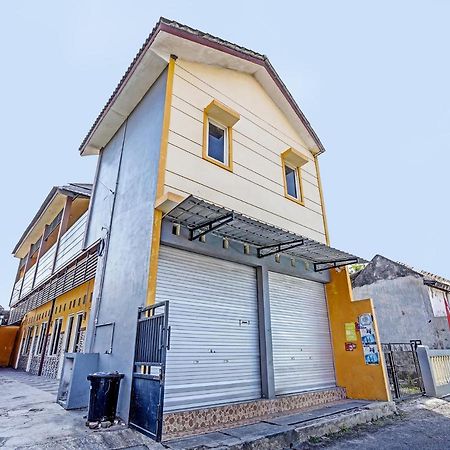 Gedangan Spot On 91595 Sruni Syariah酒店 外观 照片